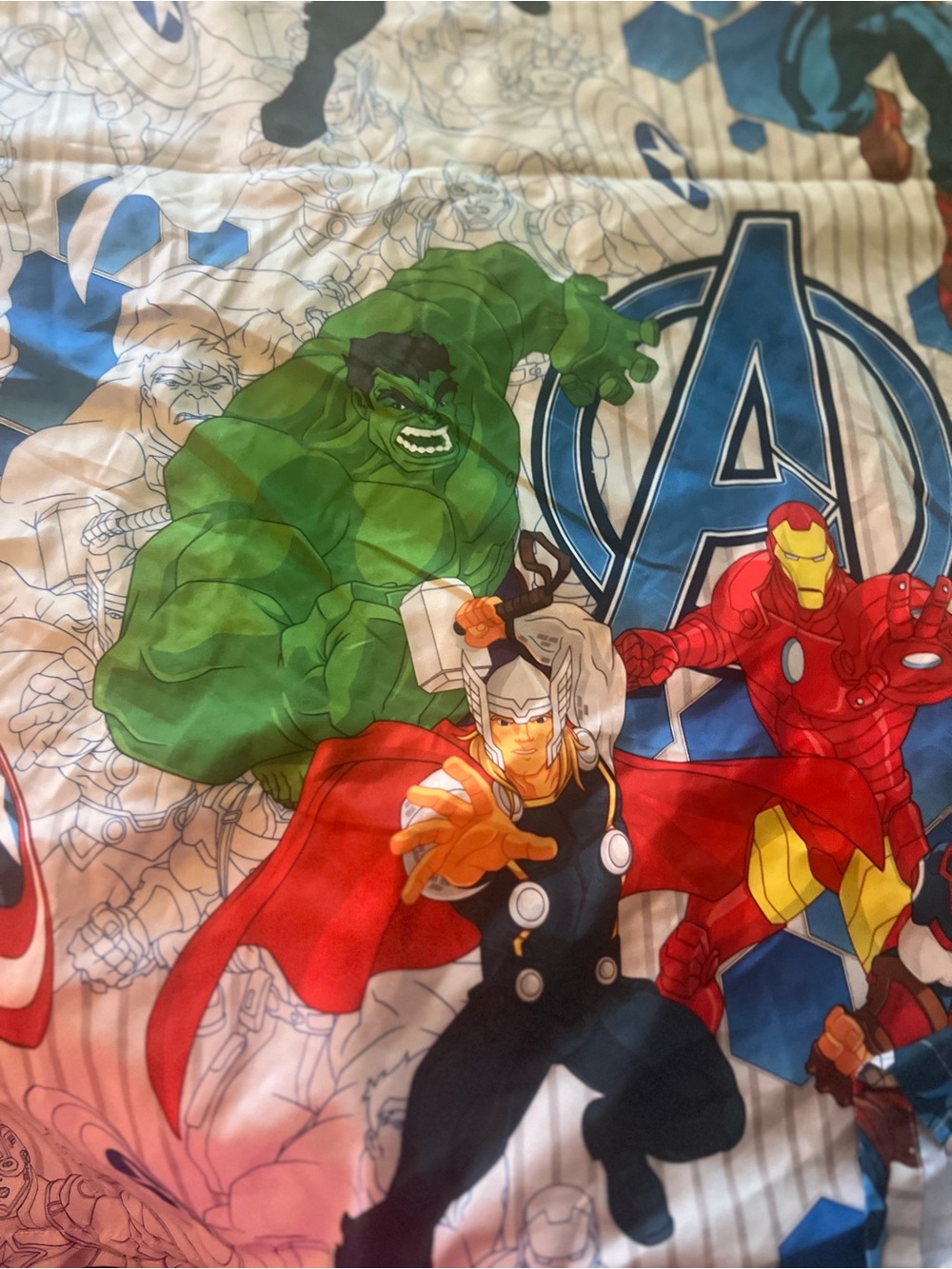 Marvel Avengers Kids Bedding Set full sheet set with body pillow and reg pillow